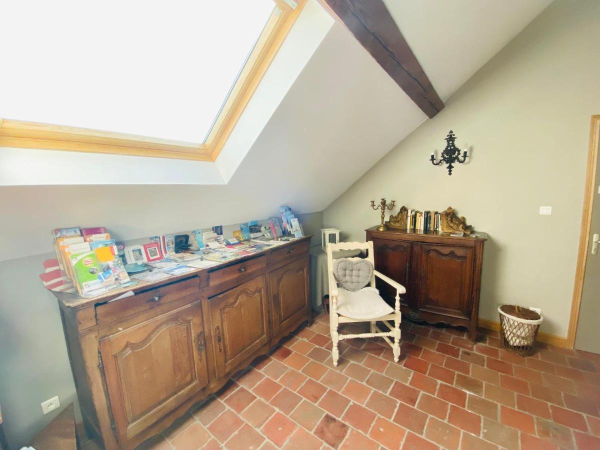 Ferme De Montecouvez Acomodação com café da manhã Crèvecoeur-sur-lʼEscaut Exterior foto